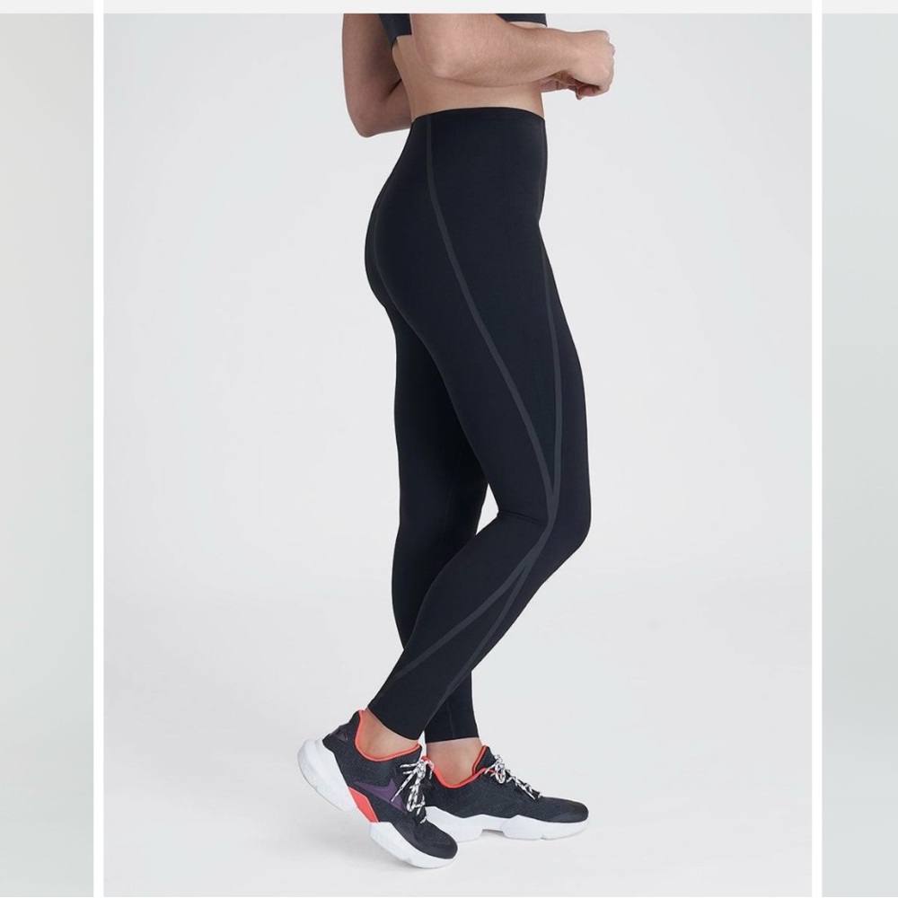Spanx Contour Mesh Active Leggings